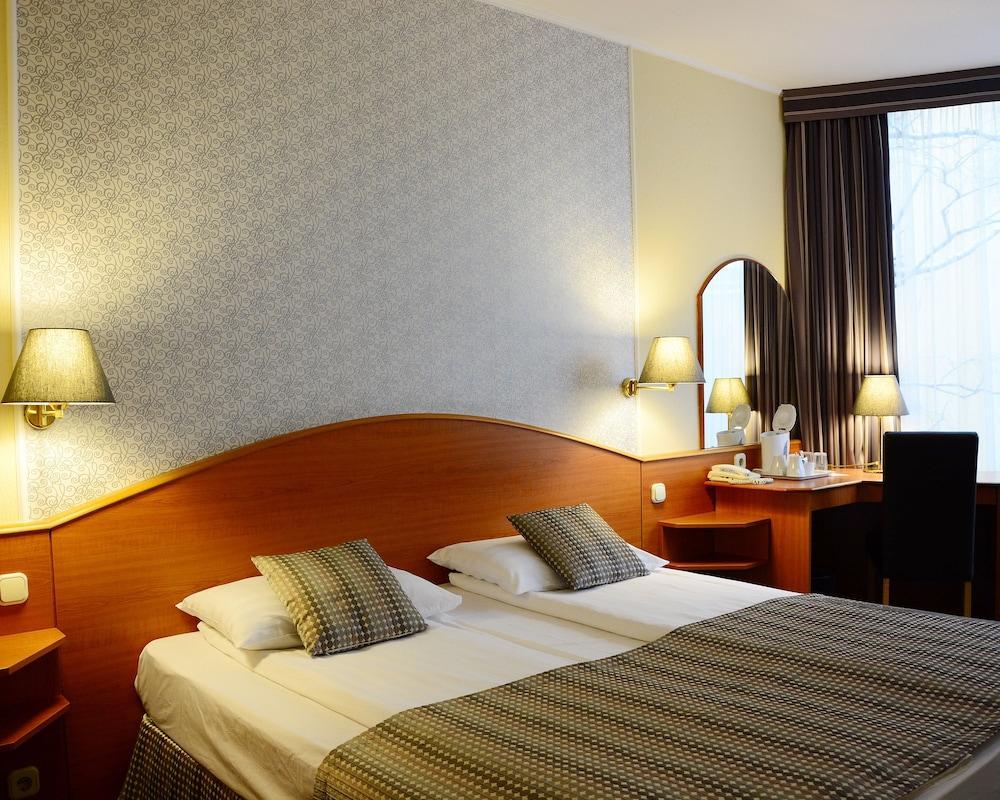 Hotel Orion Varkert Budapest Luaran gambar
